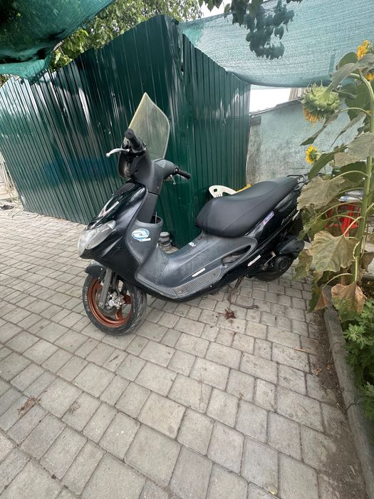 Продам скутер Сузуки Адрес110.