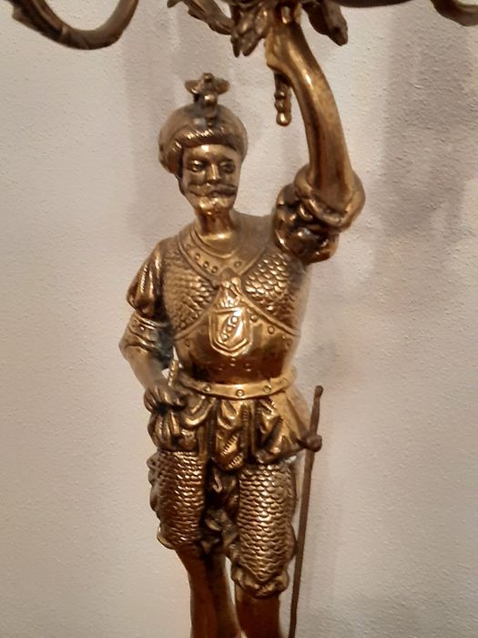 Candelabro  5 lumes soldado romano