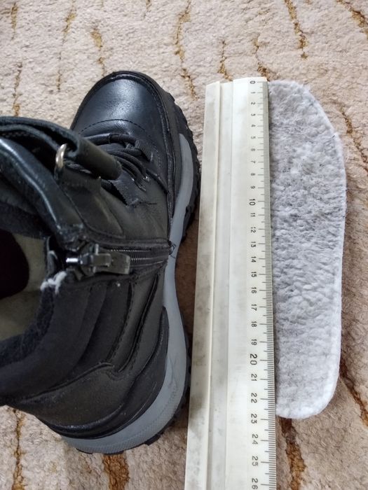 Ботинки зимние на мальчика р.35, по стельке 22,5см сапоги зима