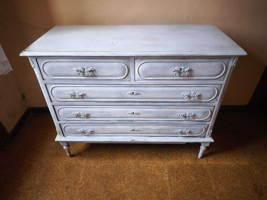 Comoda com 5 gavetas para quarto