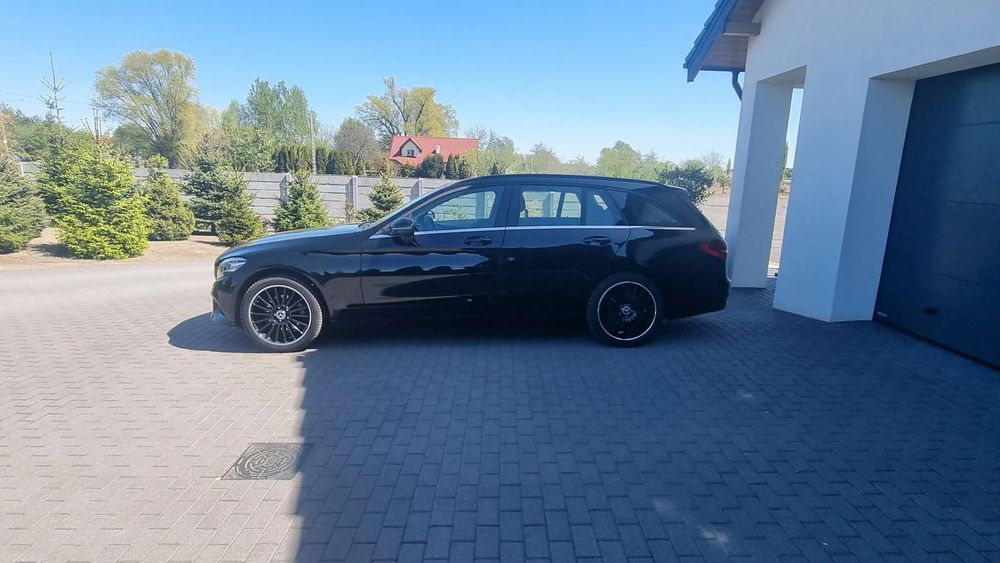 Mercedes-Benz Klasa C W205 combi 220d 9g-tronic