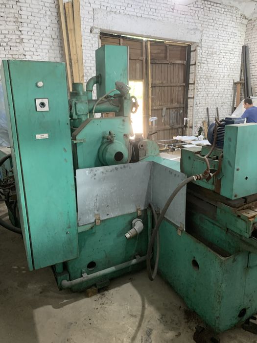 Верстат круглошліфувальний 3у131м