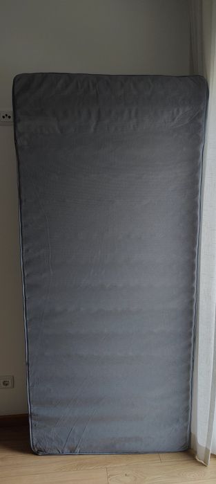 Cama + colchão IKEA individual