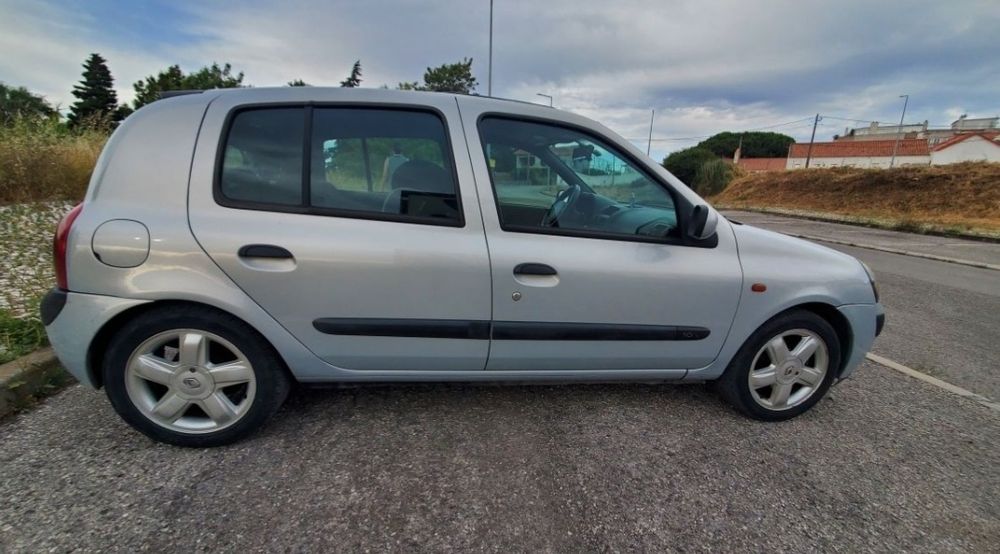 Renault clio 2002