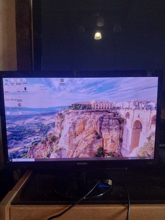 Монітор 24" Philips 246V5 Full HD / LED / HDMI / Вбудовані колонки