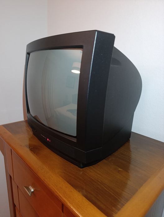 Televisão Macorlux de cerca de 2006