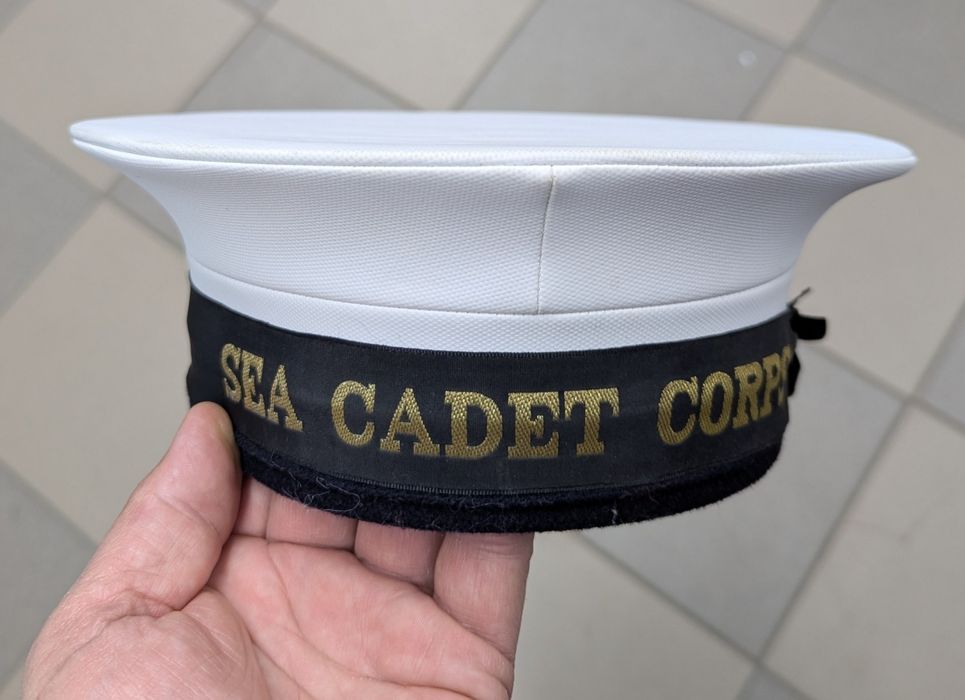 Армійська безкозирка британського морського флоту