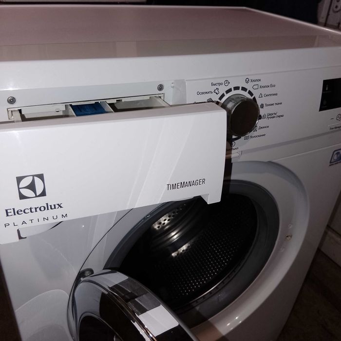 Стиральная машинка Electrolux 6 кг