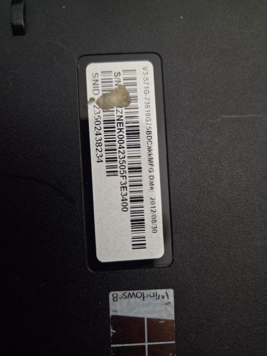 Sprzedam Laptopa ze zbita Matrycą Acer najprawdopodobniej i7 gen 3.