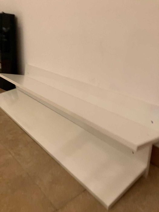 estantes branco brilhante novas