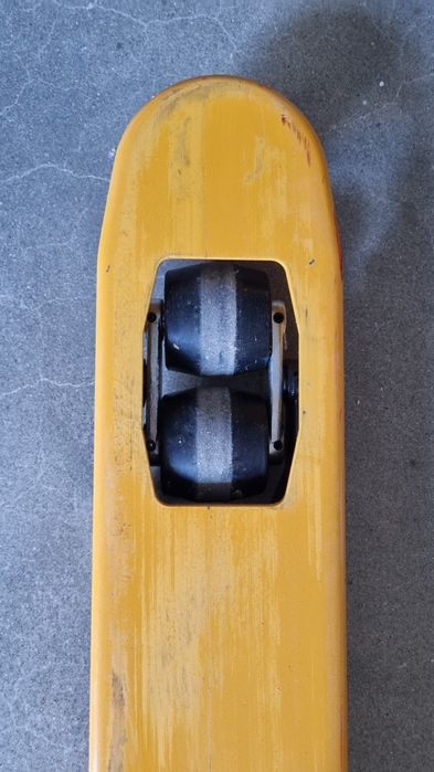 Porta-paletes manual 3000kg extra longo