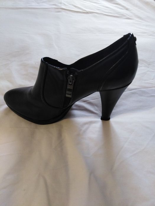 Черевики жіночі чорні