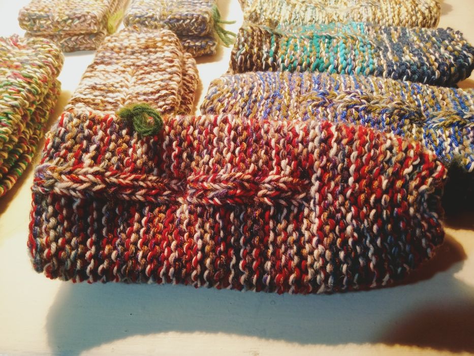 Wełniane kapcie handmade – ciepłe, różne kolory i rozmiary