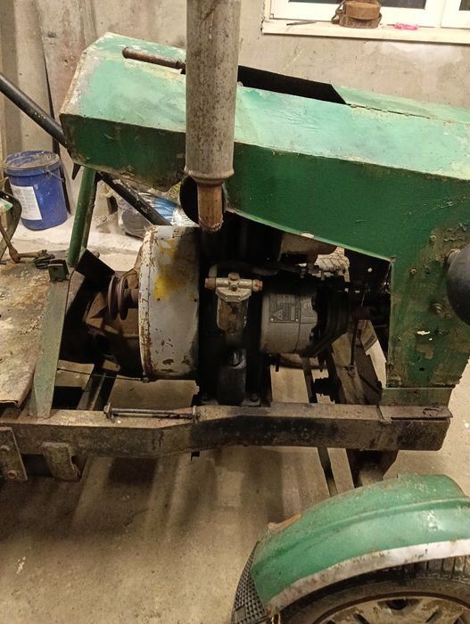 Traktor sam,eS7,capek z przyczepą