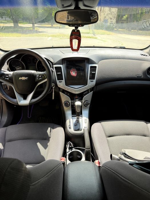 Chevrolet Cruze 2012 автомат