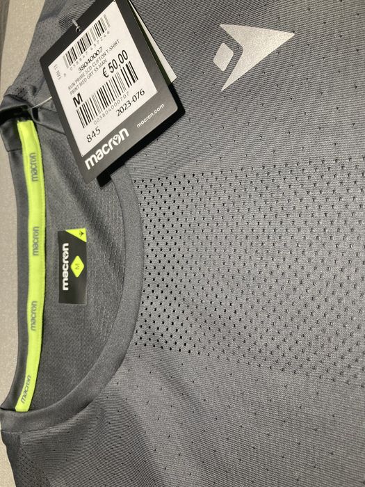 Camisola técnica de desporto