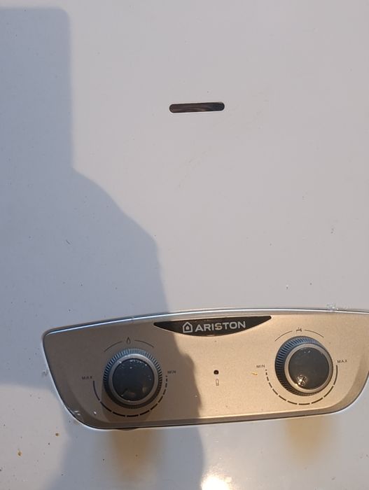 Esquentador Ariston Fast
Esquentador à gás 11L NAT ATM Ariston Fast