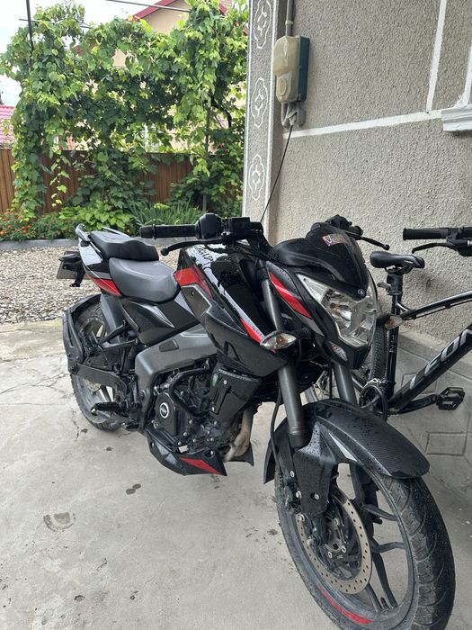 Bajaj pulsar ns200