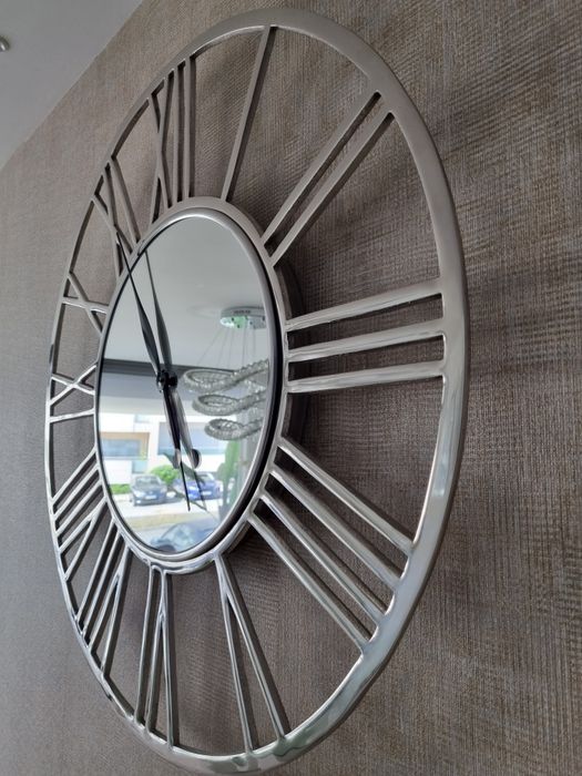 Relógio de parede inox e espelhado
