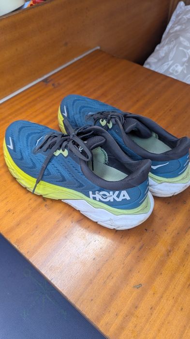 Hoka Arahi 6 - 43/5