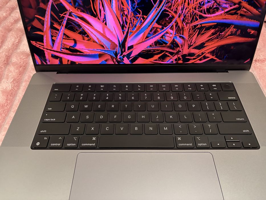 Macbook pro M1 PRO 16 16/512