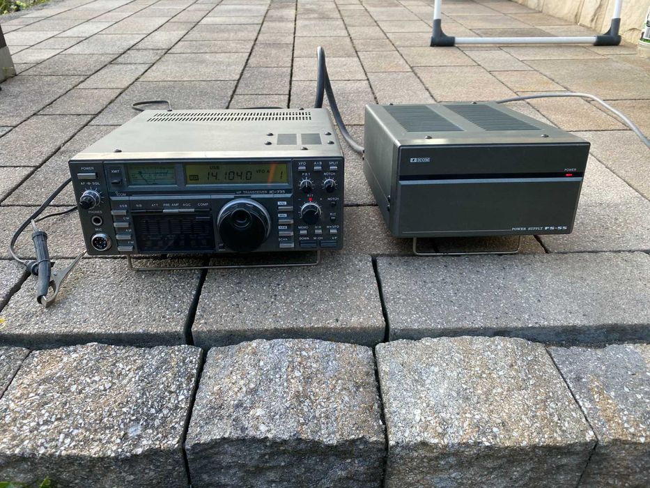 Radiostacja KF Icom IC-735 + zasilacz Icom PS-55