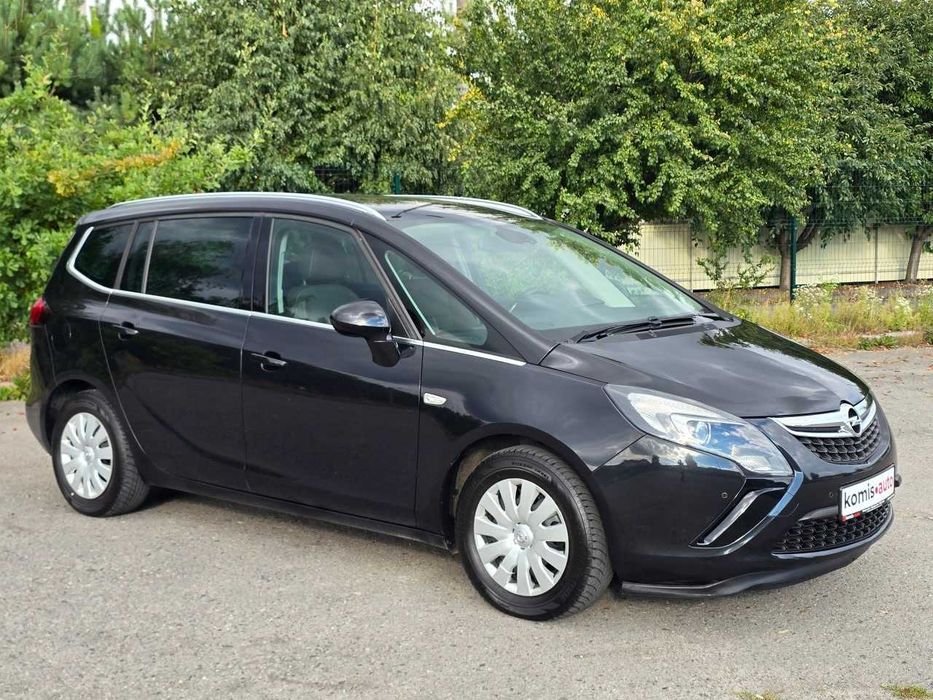 Продам Opel Zafira 2015. Можна в розстрочку, під викуп.