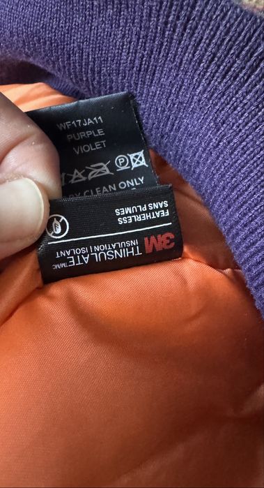 Продам кроп-фіт бомбер куртка Vetemens Total