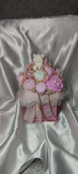 Duży box świecowy