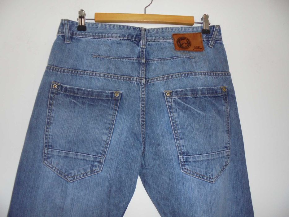 calça de homem da marca BERSHKA