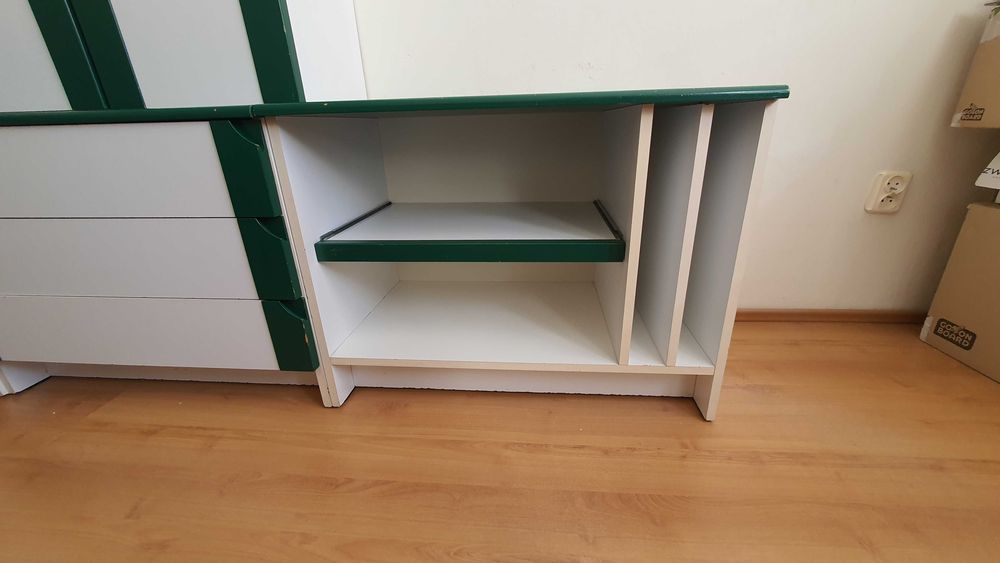 Regał młodzieżowy z szafą - 4 segmenty