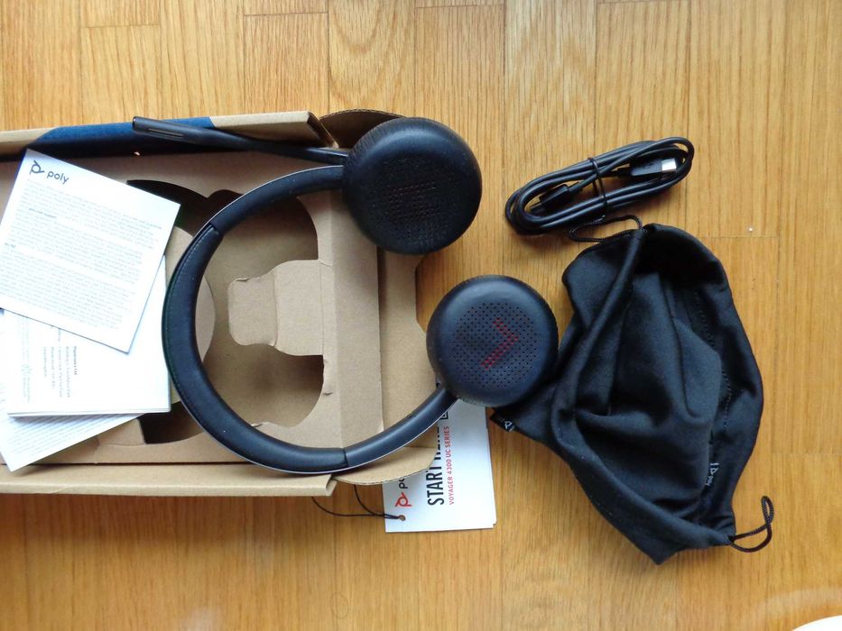 Headset Poly Voyager 4320