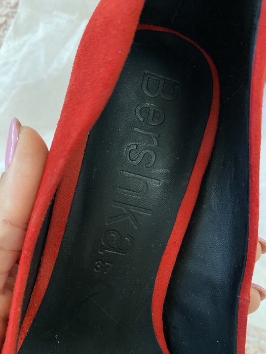 Sapatos Breskha vermelhos salto alto