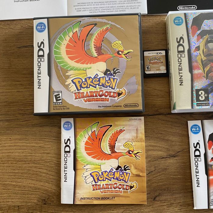 Pokémon Nintendo DS Coleção! Pokémon Platinum, Pokémon HeartGold & Pokémon SoulSilver! Com capa, manual e jogo.
