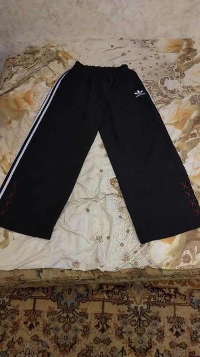 Штаны от тиши с крестиками