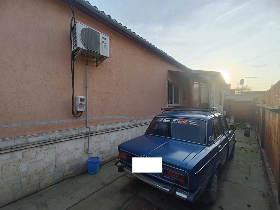 ПРОДАЖ 3-х кімнатного будинку з сучасним ремонтом недалеко від центру!