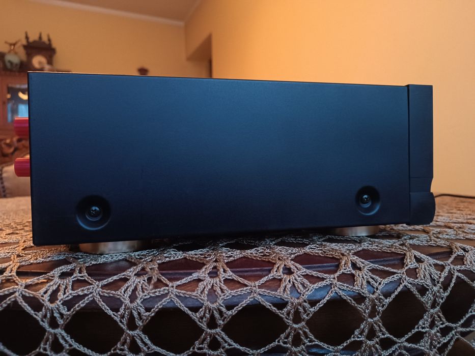 Wzmacniacz stereo Harman Kardon hk 660