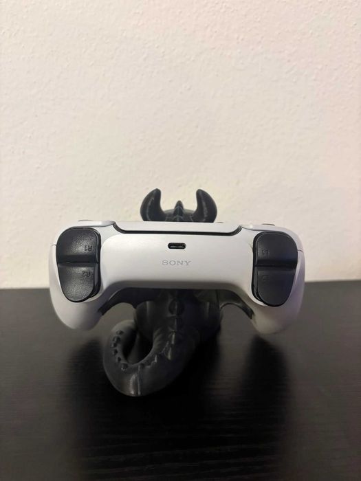Suporte para Comando PS5 Toothless