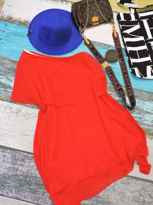 Swing Piękna czerwona sukienka jedno ramię  M