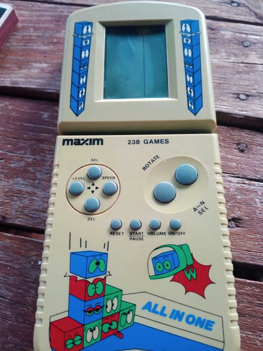 Kolekcjonerska konsola elektroniczna