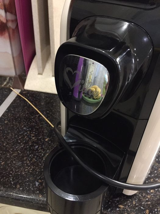 Продам кавоварку на капсули