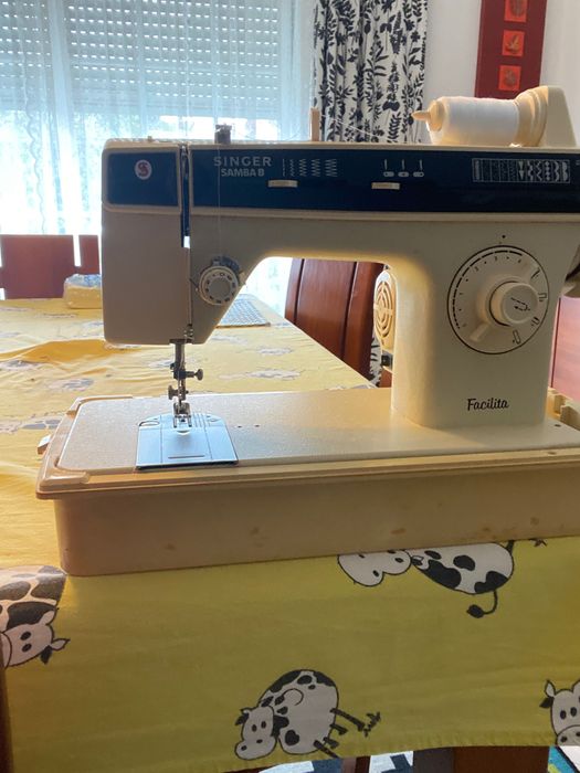 Maquina De Costura Singer Samba 8 (Facilita)
