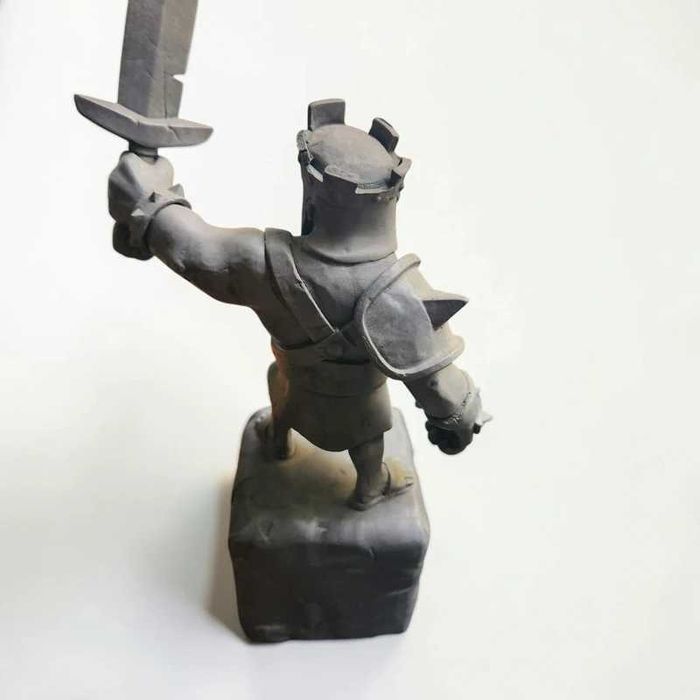 Rei Bárbaro – Clash of Clans | Figura Oficial Supercell