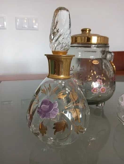 Conjunto de 4 lindas garrafas/potes Antigos de Vidro