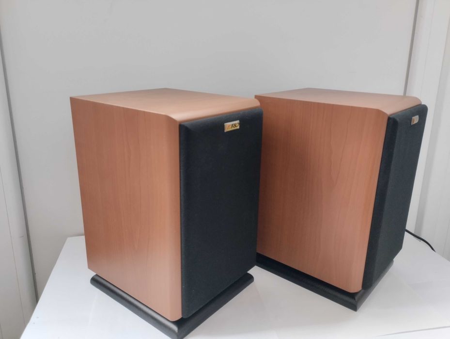 Колонки SPS . Мощьность 300 Вт