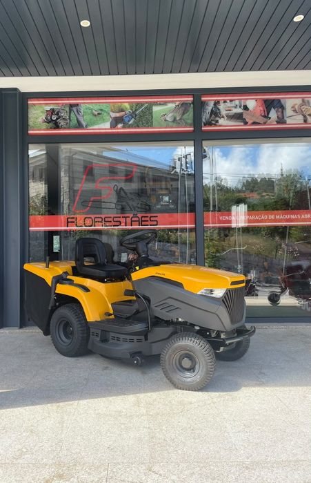 TRATOR  STIGA ESTATE 384