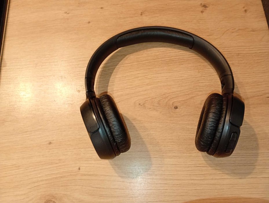 Słuchawki JBL używane majom  3 mieśonce