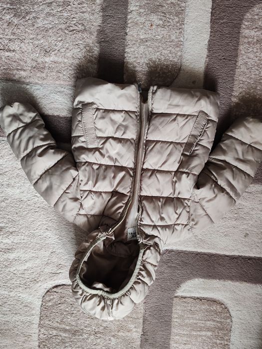 Тепла куртка на 2/3роки