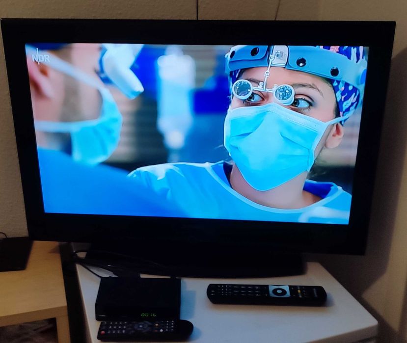 Telewizor Telefunken T32HD 906S V2