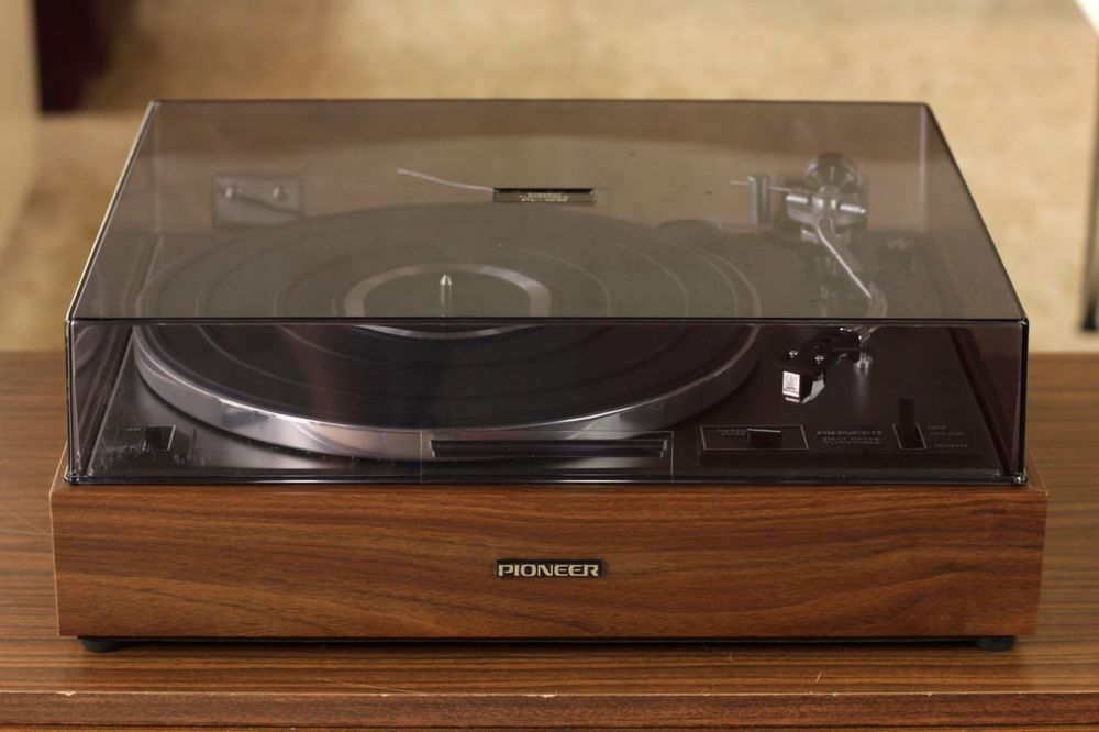 Pioneer PL 12D gira discos